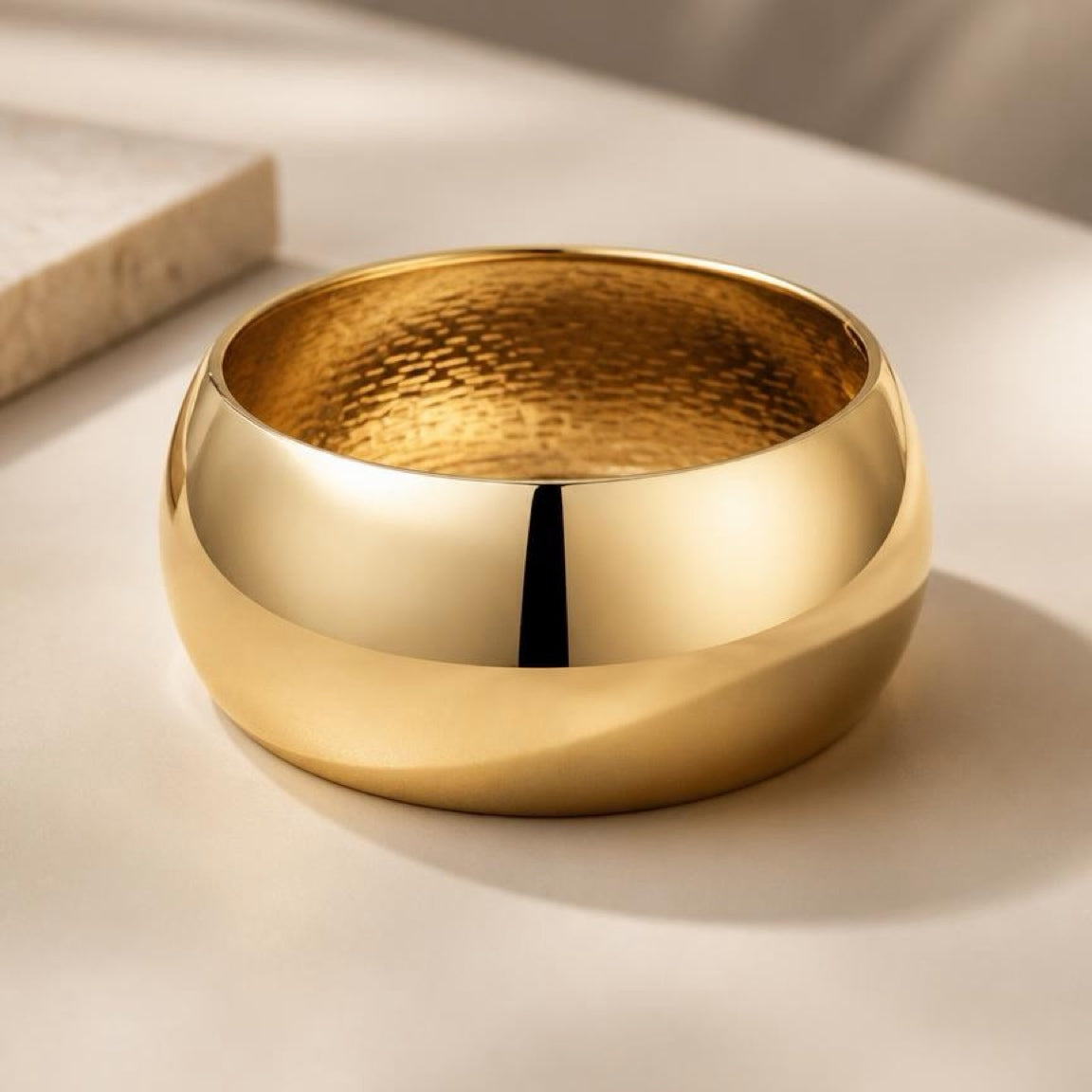 Bold Hinge Bracelet Gold