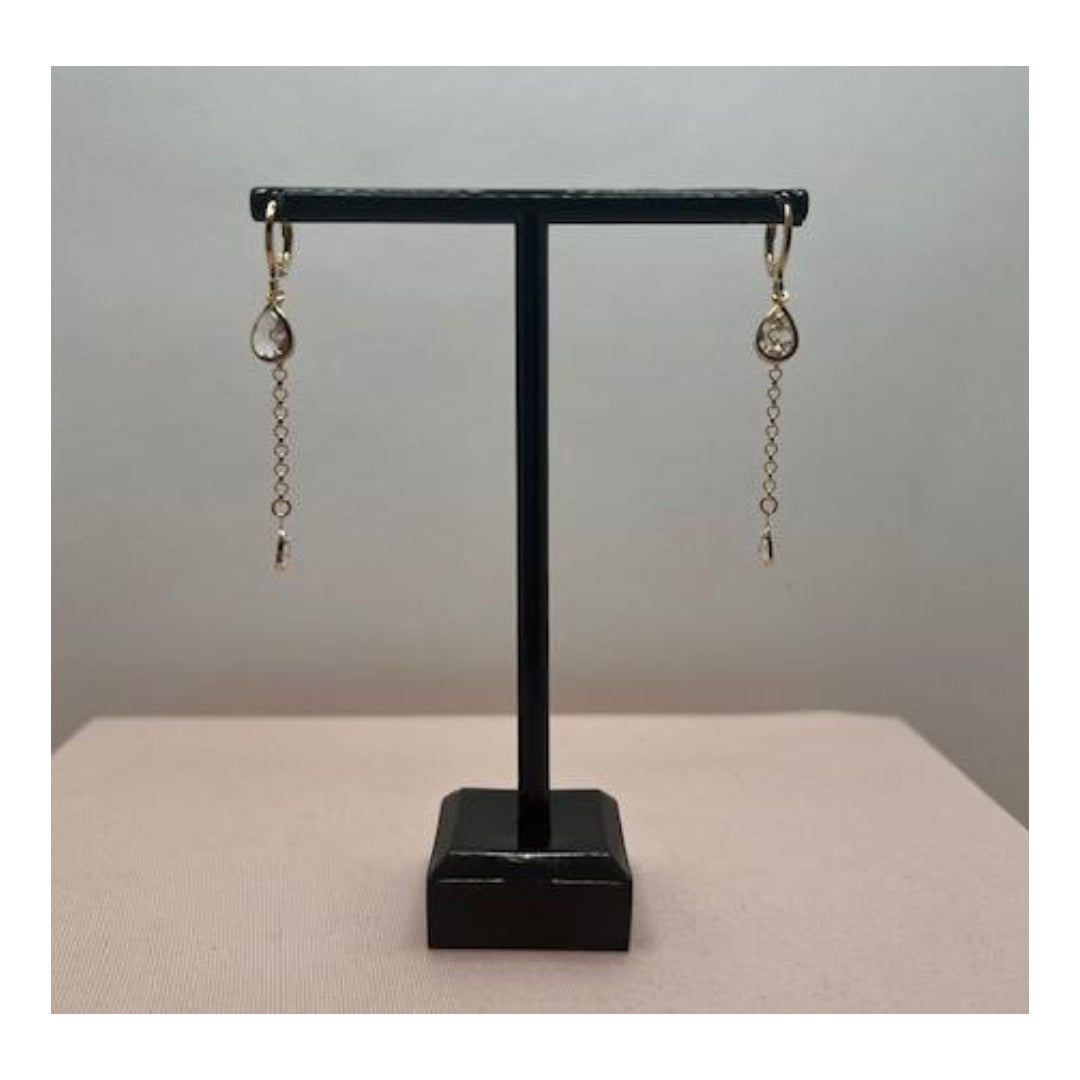 Dangling Teardrop Earrings