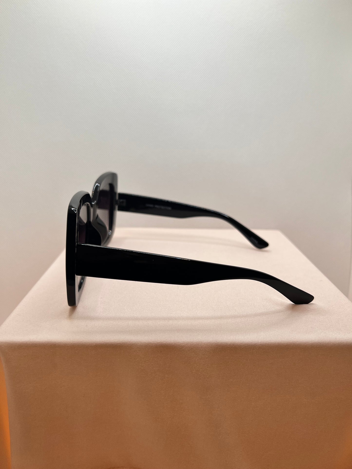 Square Framed Sunglasses