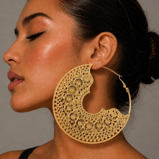 Oversized Designed Disc Hoops