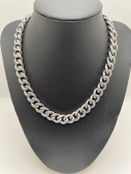 Stone Accented Chain Link