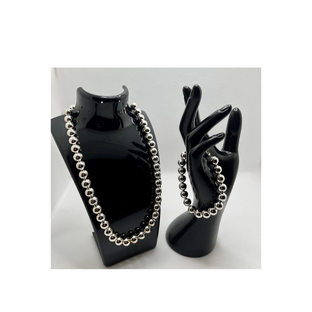 Pearl Necklace and Bracelet Set